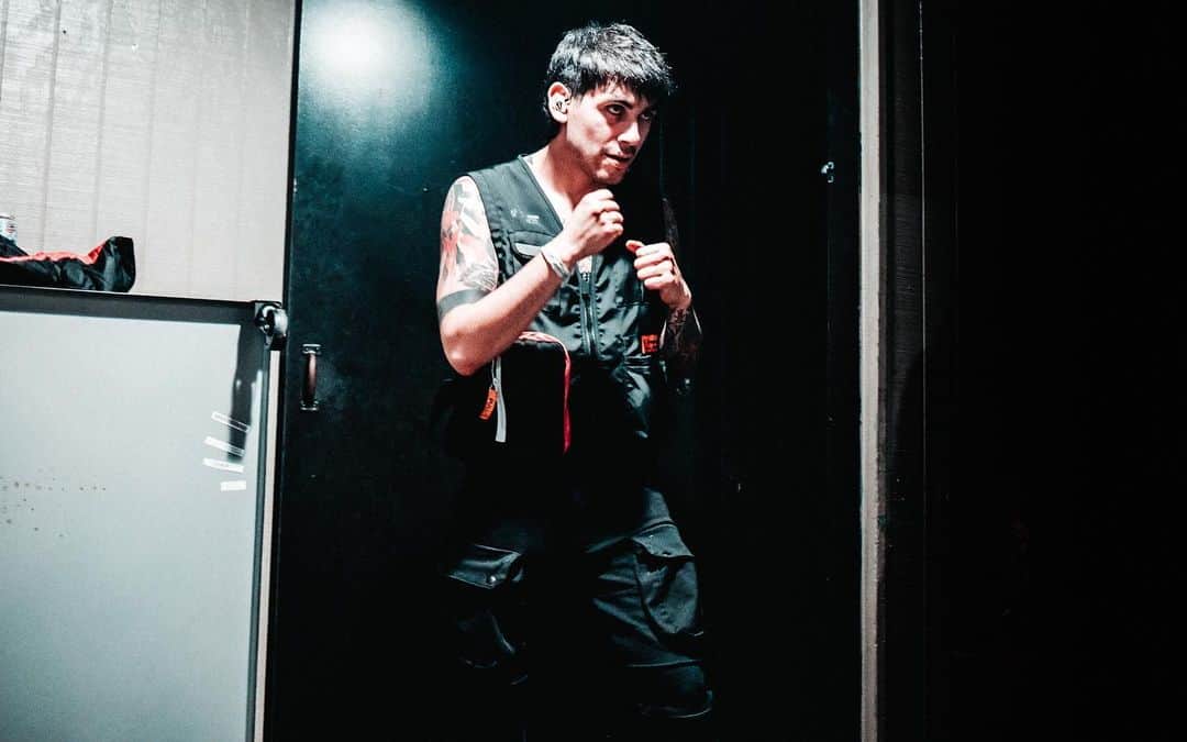 アンドリュー・ヴェラスケスのインスタグラム：「This year beat the fucking shit out of me and I’m grateful for every second of it. 2020 all of us are coming back big bad and SHARP. Thanks for wrapping up the year with us Dallas. Photos by @r_clark777」