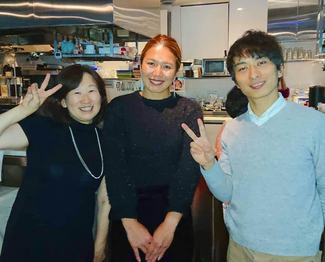 のインスタグラム：「🌻 水井代表からも色んなお話しを聞かせて頂き、とても楽しい時間でした🎶 ありがとうございました☺️ ✴︎ また新たなジャンルの方々にもお会い出来て良い時間となりました✨ #株式会社ココウェル #cocowell #supplier #LAMBANOGNIGHT #オーガニックバージンココナッツオイル #ココソープ #ココリップ #organic #vegan #オーガニック #添加物フリー #ココファンド #フィリピン🇵🇭 #美容 #beauty #beachvolleyball #ビーチバレー#beautyinstructor #summermiyagawa #宮川紗麻亜」