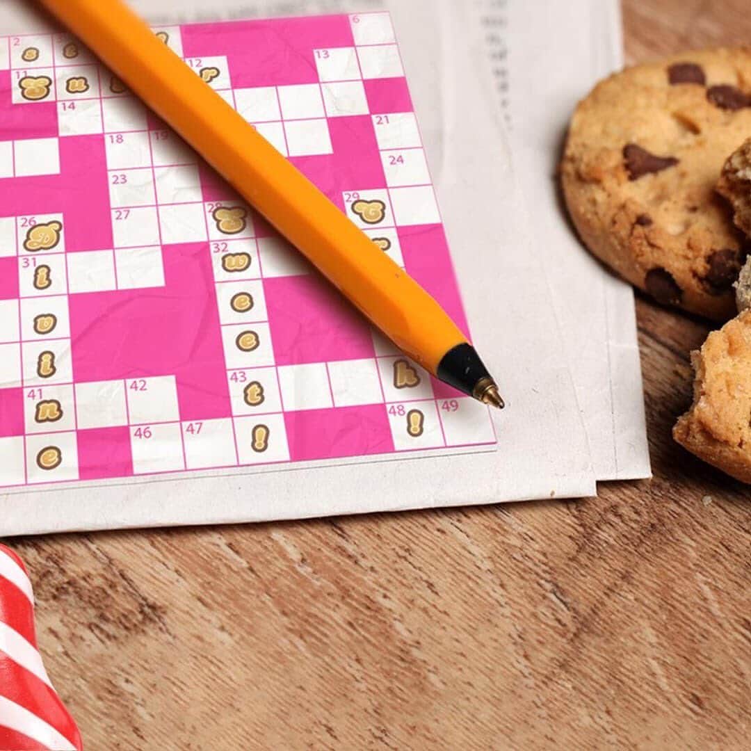 Candy Crushさんのインスタグラム写真 - (Candy CrushInstagram)「Treat yourself to a crossword this weekend...Candy Crush style 😉🍬 #CrossWordPuzzleDay #CandyCrush」12月22日 1時46分 - candycrushsaga