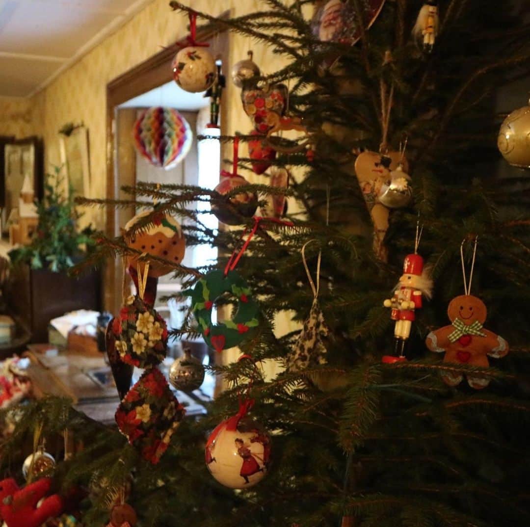 ベーミッシュ美術館さんのインスタグラム写真 - (ベーミッシュ美術館Instagram)「Feeling festive...not long to go until the big day! #christmas #festive #christmastree #merrychristmas」12月22日 1時53分 - beamish_museum