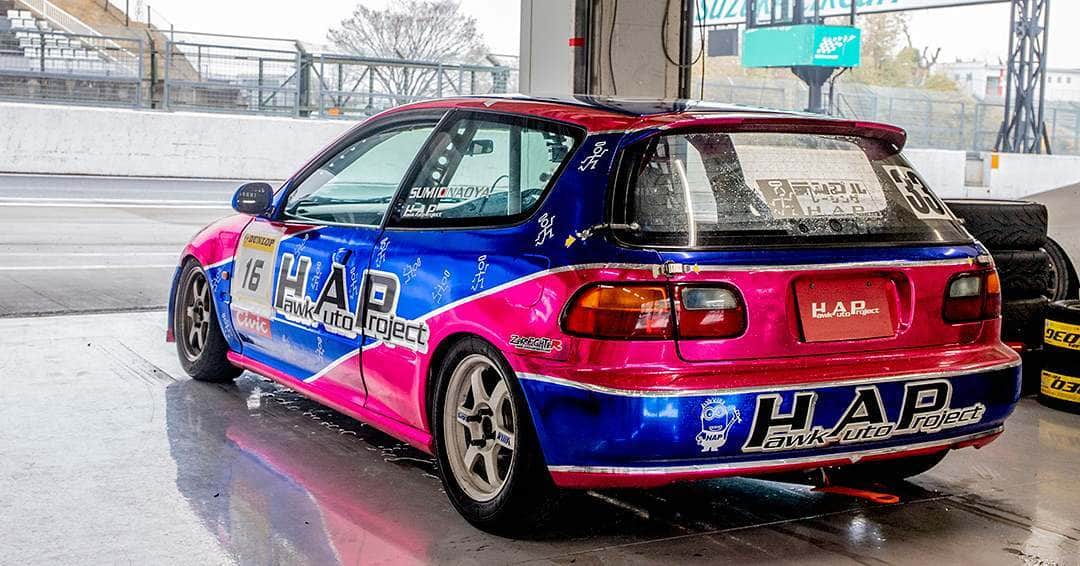 のインスタグラム：「_ HAP (Hawk Auto Project) TEMPLE Honda EG6 CIVIC _ _ Shot on Dec-17 2019 "SUZUKA CIRCUIT TIME ATTACK" organized by @aslan_inc_japan at Suzuka International Circuit _ owner: @suminaoya_hap  photo: @mistbahn _ JP) 2019年12月17日、鈴鹿サーキット国際レーシングコース(鈴鹿フルコース)で開催されたアスランさん( @aslan_inc_japan )主催の「SUZUKA CIRCUIT TIME ATTACK」にて撮影。_ _ #suzukacircuittimeattack #scta #aslan #アスラン #aslan_inc_japan #hap #hawkautoproject #ffchallenge #suzukaclubman #鈴鹿クラブマンレース #ffチャレンジ #templeracing #テンプルレーシング #civic #hondacivic #ホンダシビック #シビック #eg6 #eg #egcivic #bseries #b16 #b16a #osakajdm #kanjo #kanjoracer #kanjozoku #timeattack #timeattackjapan #hondasontrack」