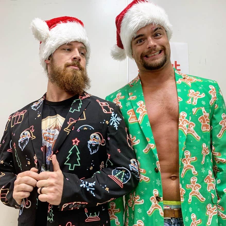 のインスタグラム：「Merry X’mas #FinJuice!! 🎅🎄 #njpw #njwk14 #新日本プロレス #プロレス」
