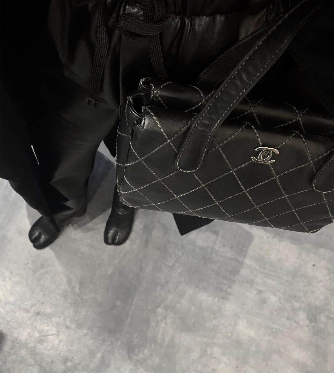 のインスタグラム：「today's🖤」