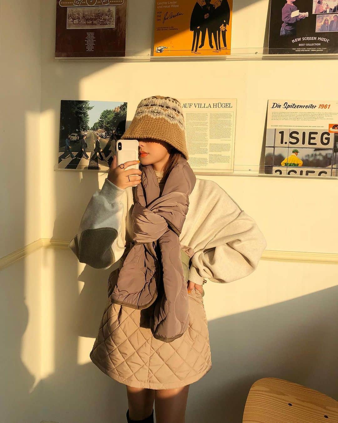 Chuuさんのインスタグラム写真 - (ChuuInstagram)「넘 따닷한 패딩 머플러✨#chuuseoul」12月21日 20時06分 - chuu_official