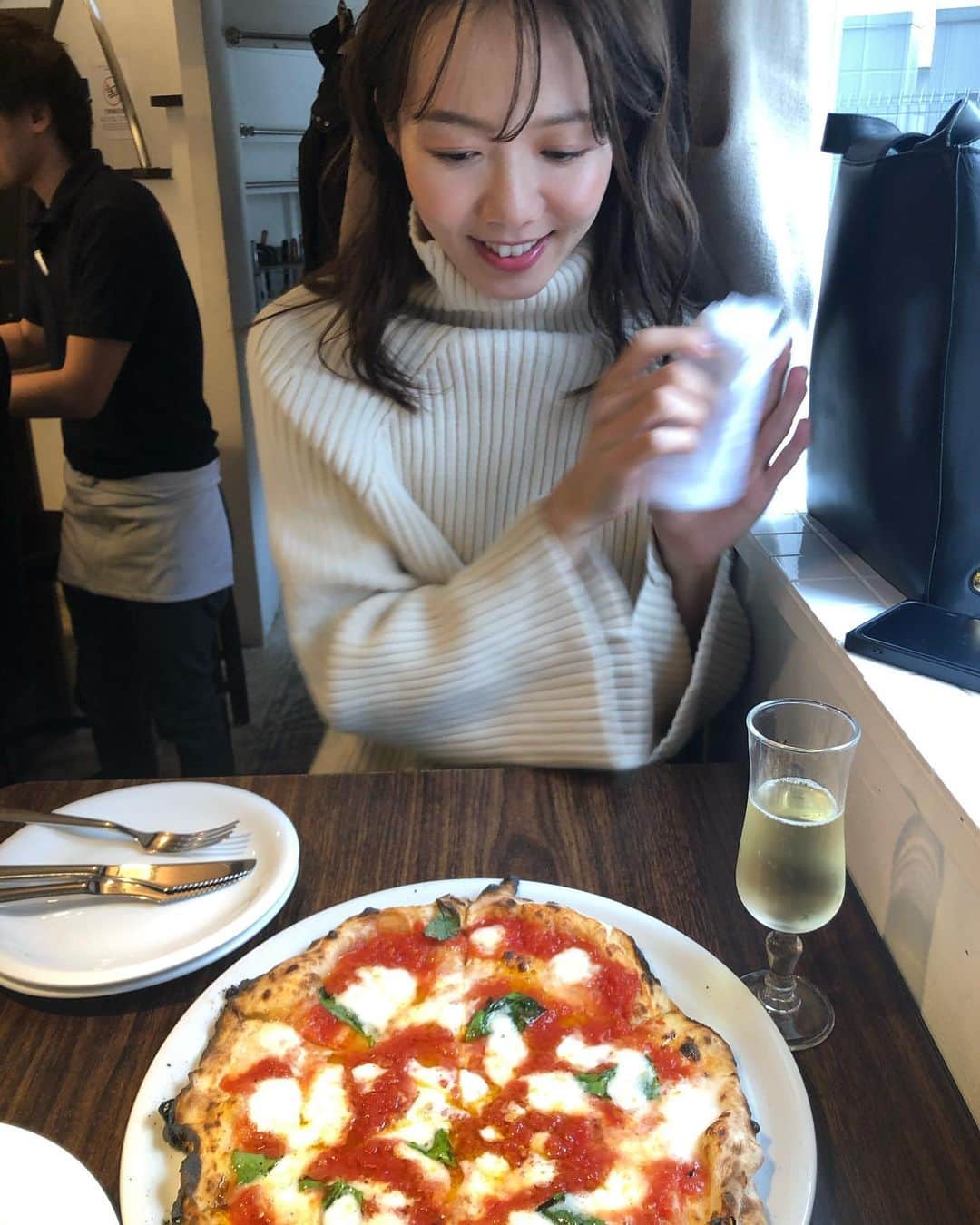 関絵理子のグルメインスタ