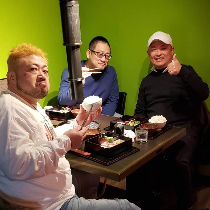 高木三四郎さんのインスタグラム写真 - (高木三四郎Instagram)「大学時代の同級生と昼から焼肉(笑)。卒業から20年以上経ってますがこうして変わらず会えるのは嬉しい事ですね！」12月21日 20時10分 - t346fire