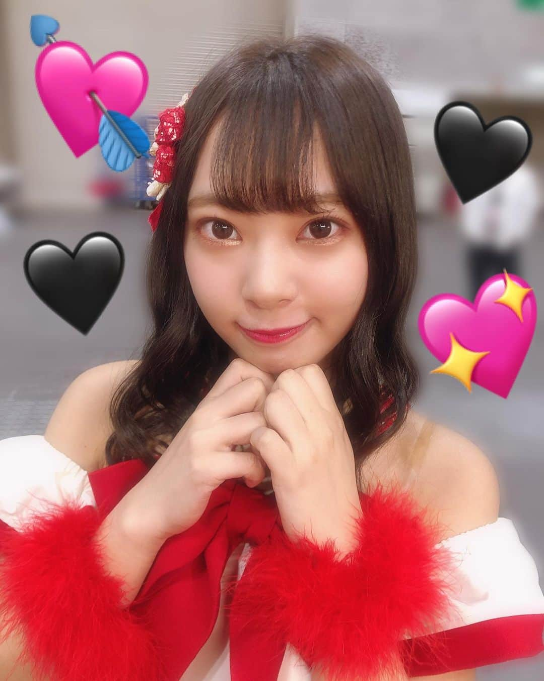 山田寿々さんのインスタグラム写真 - (山田寿々Instagram)「今年のプレゼントは私でいいかな？🎅🏻💖」12月21日 20時29分 - suzu48_tan_1211