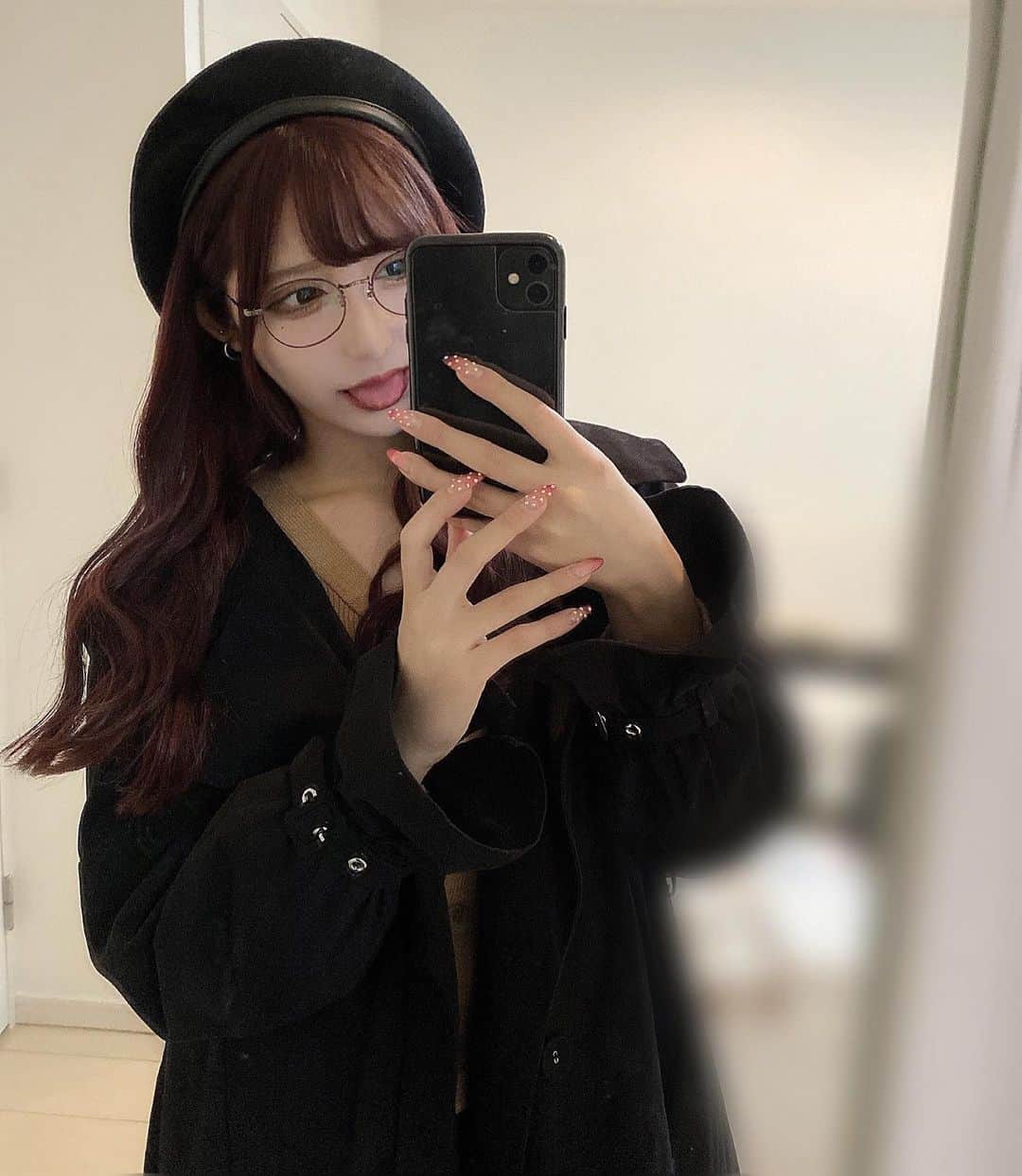一ノ瀬りとのインスタグラム：「べーしちゃったあ🐈」