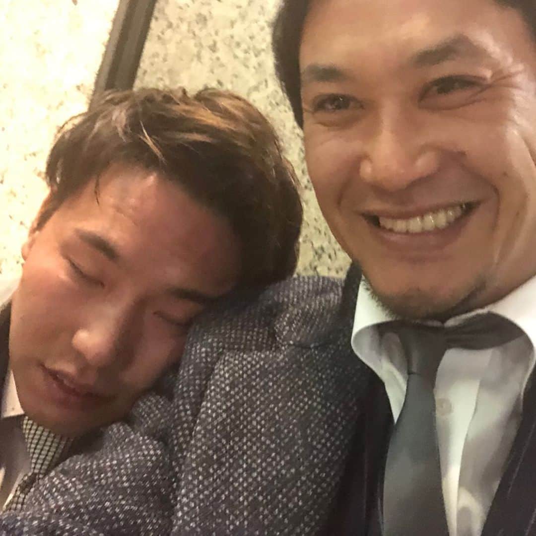 松下建太さんのインスタグラム写真 - (松下建太Instagram)「はるき君生きてますかー？？ お祝い🥂 #はるき #お友達」12月21日 20時59分 - l.matsuken