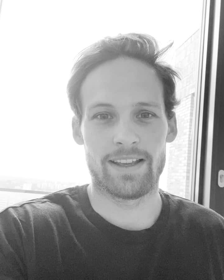 デイリー・ブリントのインスタグラム：「Thank you all! 🙌🏻」