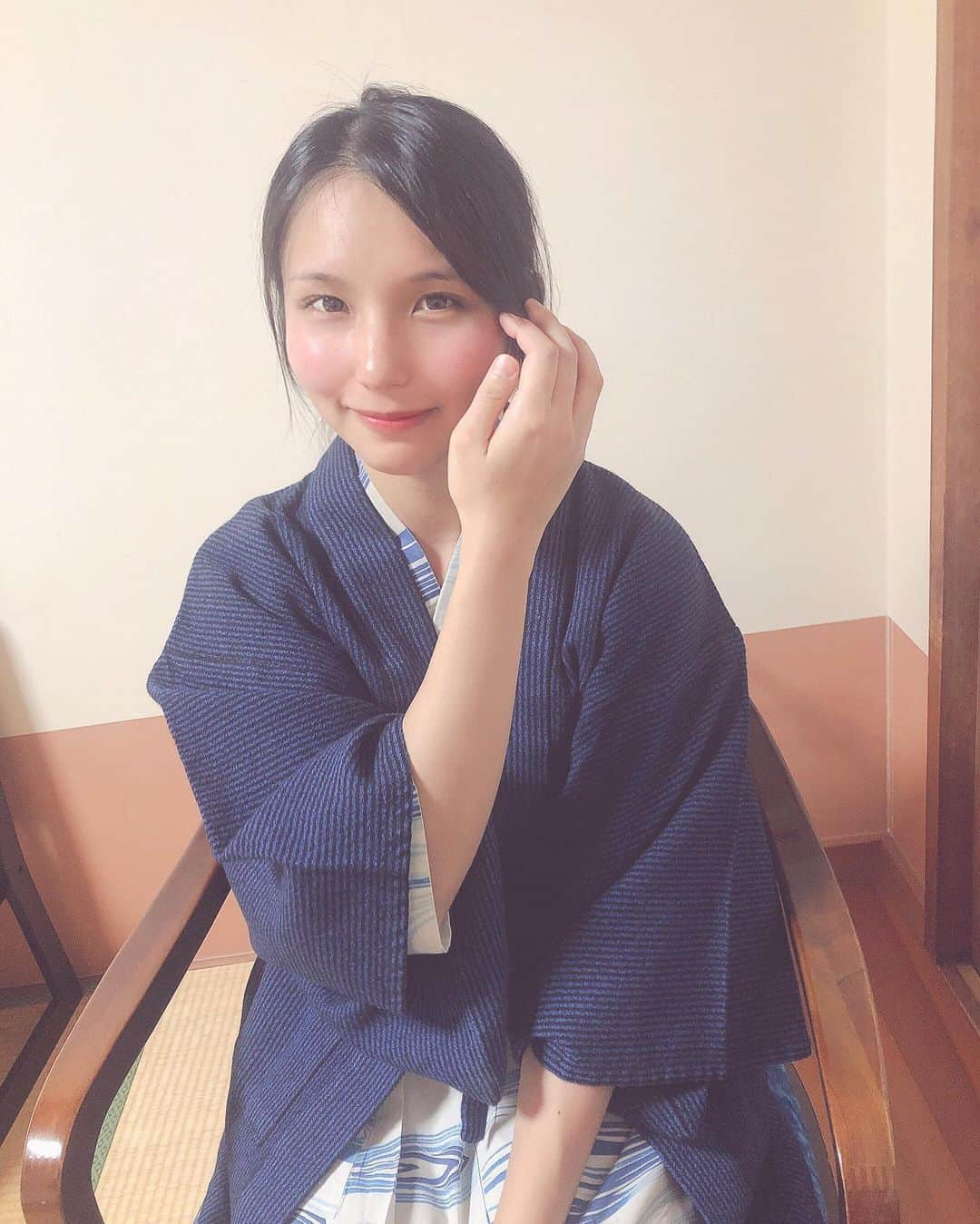 森實りこさんのインスタグラム写真 - (森實りこInstagram)「:﻿ 温泉旅行♨️﻿ ﻿ #鬼怒川﻿ ﻿ ファン合宿なうです。﻿ めっちゃ盛り上がってます。﻿ ﻿ これからみんなのお部屋に訪問しにいくよ⁽⁽ଘ( ˊᵕˋ )ଓ⁾⁾ ふふふ……。﻿ ﻿ #旅館の浴衣」12月21日 21時12分 - ricozane