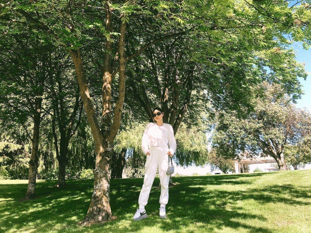 ミン・ヒョリンのインスタグラム：「🌲🌳☘️🍀🌿🌱」