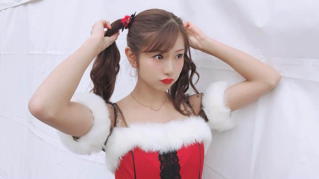 谷川愛梨のインスタグラム：「: ♩あわてんぼうのサンタクロ〜ス　 クリスマスまえ〜にやってきた🎅🎄♥️」