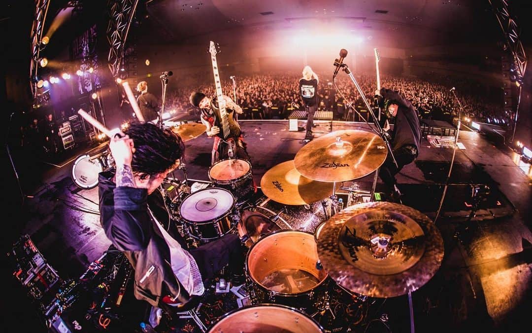 Katsuma さんのインスタグラム写真 - (Katsuma Instagram)「ポルノ超特急2019🔥  マジで全バンド完全叩き上げライブバンドだらけ！ 何年経ってもロットンはマジで最強に大好きな兄貴です。  photos by @yamada_mphoto」12月21日 22時12分 - katsuma_drums