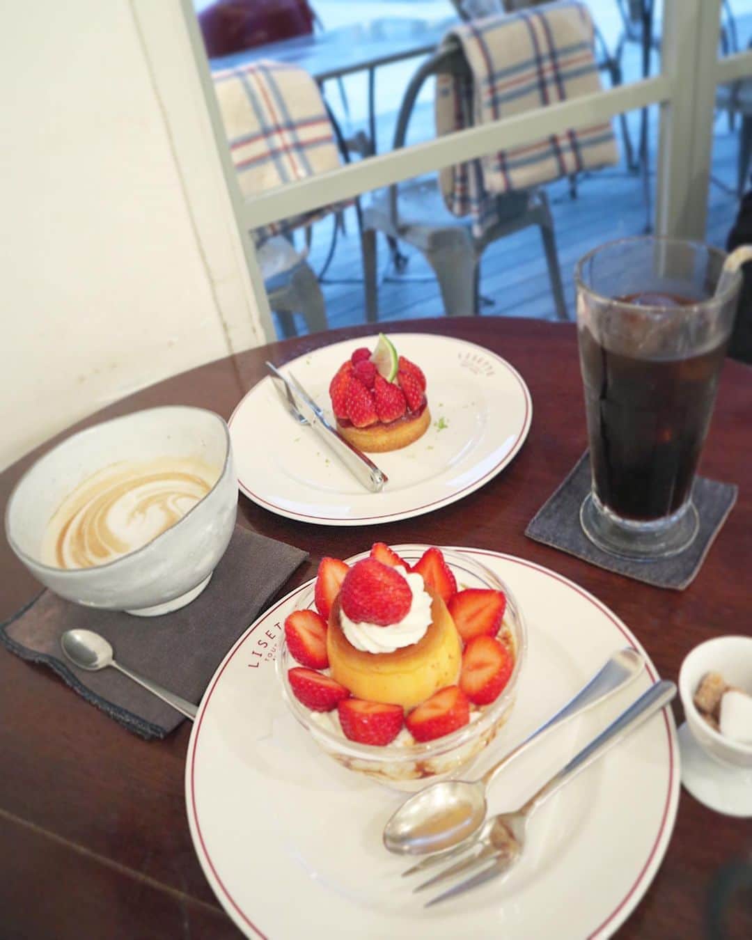 瀬戸早妃さんのインスタグラム写真 - (瀬戸早妃Instagram)「いちごプリンアラモード🍓🍓🍓 . #いちご #いちごプリン #プリンアラモード #sweets #strawberries #pudding」12月21日 22時49分 - plievesaki