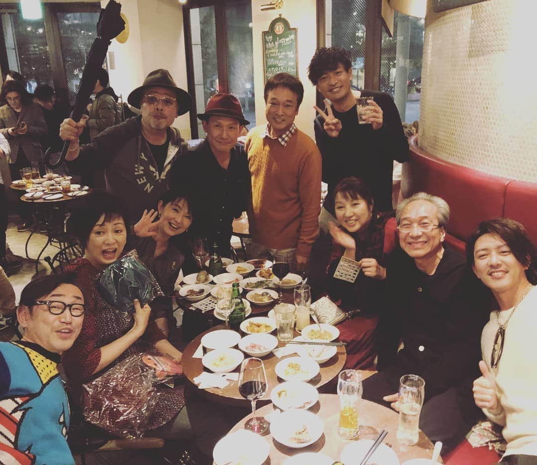 中村昌也のインスタグラム：「今年から出演させて頂いてる、 ぶらり途中下車の旅の忘年会でした！  長年続く番組に参加できて、感謝です。 そして、先輩、スタッフさん、観てくださってる皆様に感謝です。 #ぶらり途中下車の旅」