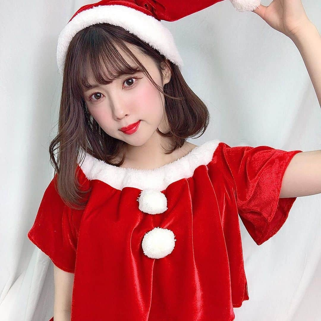 神谷るなさんのインスタグラム写真 - (神谷るなInstagram)「クリスマスイベント開始🎄🎅 #クリスマス　#サンタ　#コスプレ　#コンカフェ  #名古屋　#christmas #フォロー　#いいね返し」12月21日 23時15分 - runana107