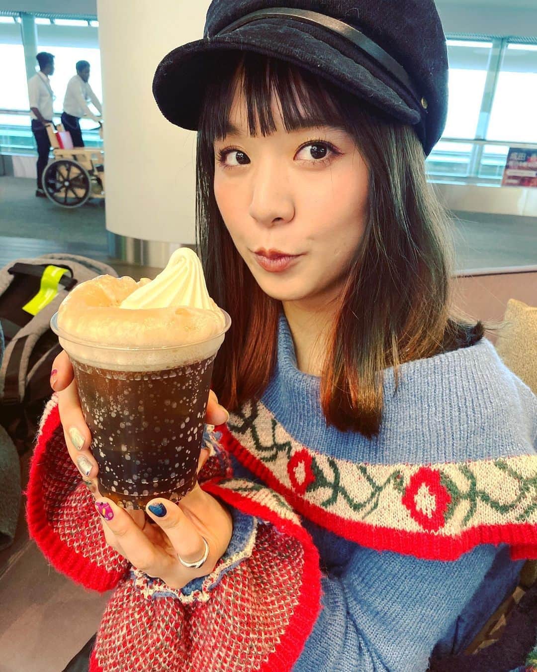 小春のインスタグラム：「おいしいね #姉カメラ」