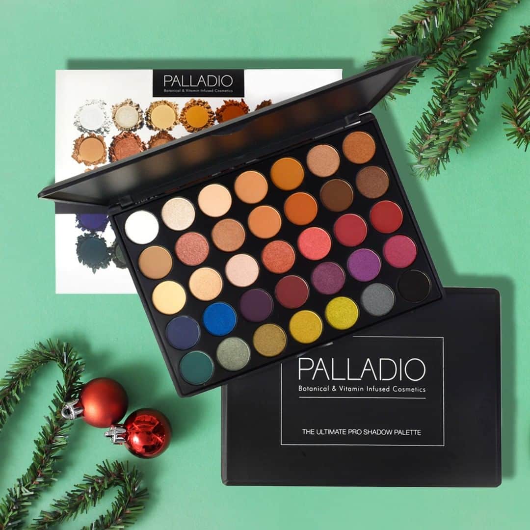 Palladio Beautyさんのインスタグラム写真 - (Palladio BeautyInstagram)「❄️🎶 It's the Most Wonderful Time ... Of the Year 🎶☃️ Create looks that you'll be smitten by alllll season long, with the Ultimate Pro Shadow Palette by Palladio Beauty 🎨  #PalladioBeauty #12DaysOfChristmas #GiftIdeas #CrueltyFree #ParabenFree #eyeshadowpalette #HolidayMakeup」12月22日 0時03分 - palladiobeauty