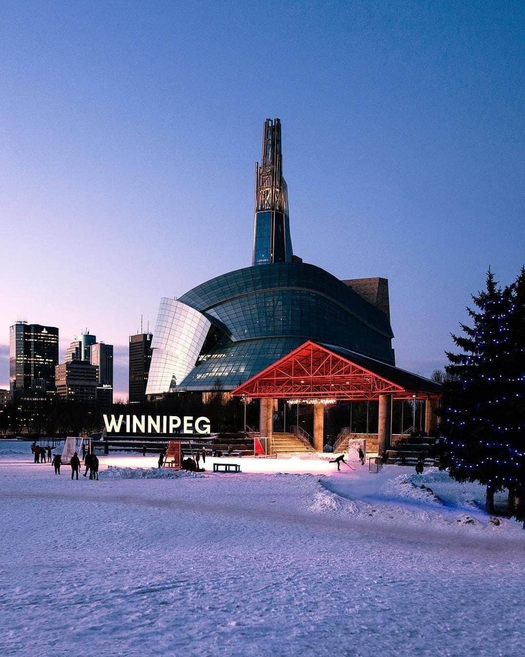 Explore Canadaさんのインスタグラム写真 - (Explore CanadaInstagram)「The Forks in downtown Winnipeg (@theforkswinnipeg) is the hub of the city, a local’s favourite and the beginning of your Manitoba adventure. Here’s what to do in a day there:⁠ 1. Start your day at the Canadian Museum for Human Rights (@cmhr_mcdp), pictured here.⁠ 2. In the afternoon skate on the Red River Mutual Trail, open from January through March.⁠ 3. Grab beers and dinner at the Forks Market.⁠ 4. Spend a night at @innattheforks.⁠ ⁠ #ExploreCanada⁠ ⁠ 📷: @justinmyjeep⁠ 📍: @tourismwinnipeg, @travelmanitoba⁠ ⁠ #OnlyInThePeg #ExploreMB⁠」12月22日 1時00分 - explorecanada