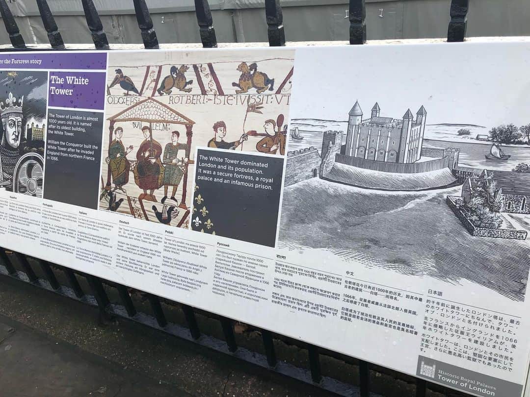 岡倫之さんのインスタグラム写真 - (岡倫之Instagram)「Memories of the Tower of London.  There are many good pictures and ten are not enough. #toweroflondon #GOK #GreatOKharn #UK #england #london #instagood #attractions  #overseaslife #britishlife #overseasscenery #britishscenery #beautifulview #オーカーン #英国 #イギリス #イングランド #ロンドン #海外生活  #イギリス生活 #海外の風景 #イギリスの風景  #景色綺麗 #観光名所  #ロンドン塔 #最高の思い出  #良い写真いっぱい  #10枚じゃ足りない  #この感動は写真じゃ伝わらない」12月22日 5時07分 - great_o_khan