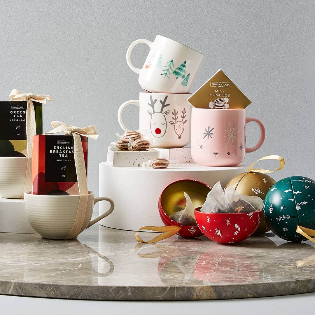 Target Australiaさんのインスタグラム写真 - (Target AustraliaInstagram)「There's always time for a cuppa! We've extended our store hours in the lead up to Christmas ​🎯♥️ #targetaus #christmaswithlove #withlovetarget ​ ​Check our website for your local store details. ​」12月22日 5時11分 - targetaus