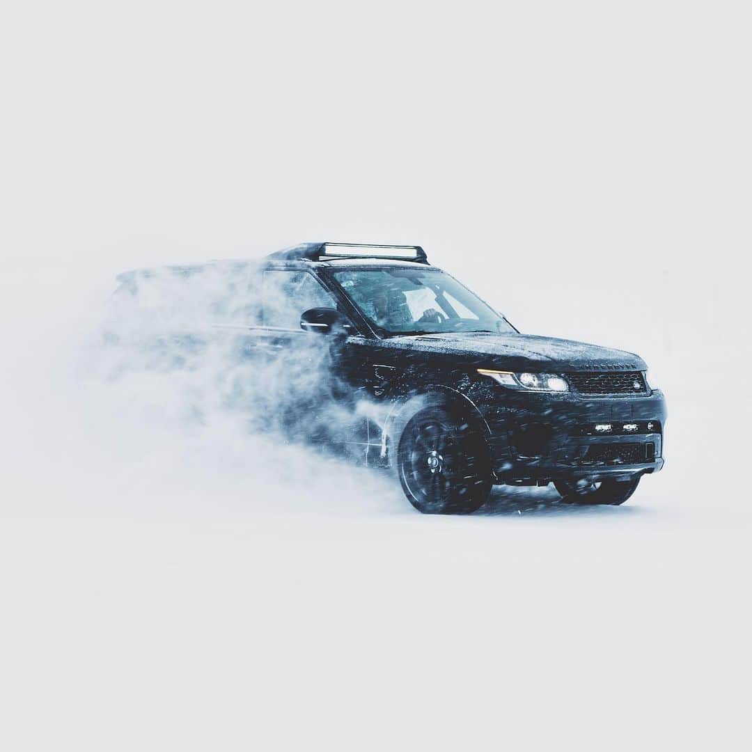 Kyle Kuiperのインスタグラム：「Whiteout conditions 🌨🚙💨」