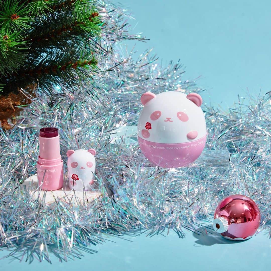TONYMOLY USA Officialさんのインスタグラム写真 - (TONYMOLY USA OfficialInstagram)「Things are starting to feel very festive! 🙌🏻🐼💕 #xoxoTM #TONYMOLYnMe」12月22日 5時28分 - tonymoly.us_official