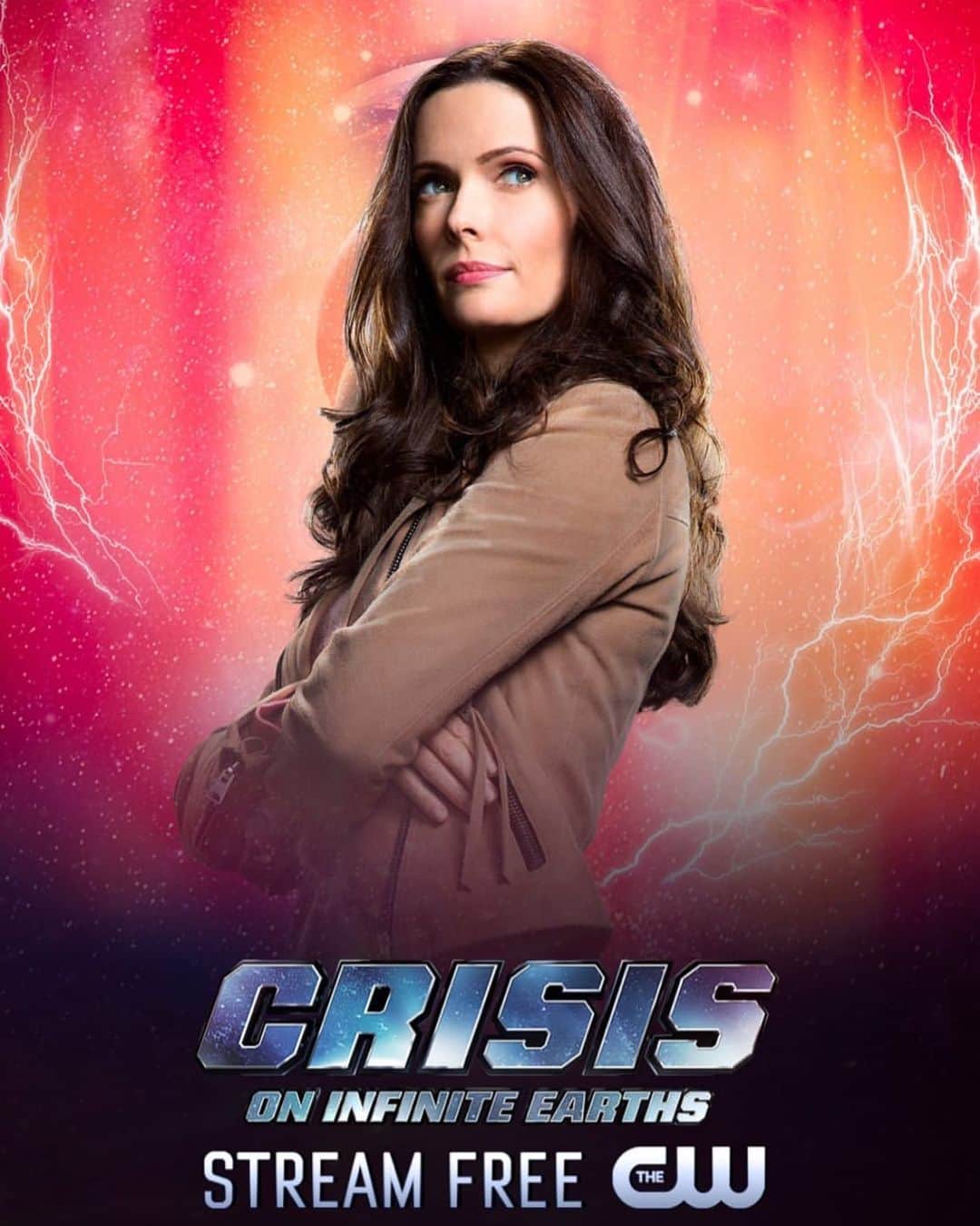 ビッツィー・トゥロックのインスタグラム：「#crisisoninfiniteearths is streaming free on the CW for anyone who missed it: https://m.cwtv.com/shows/crisis-on-infinite-earths/」