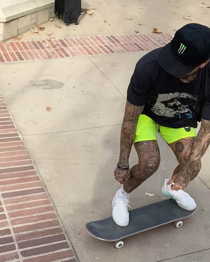 ナイジャ・ヒューストンのインスタグラム：「UCLA」