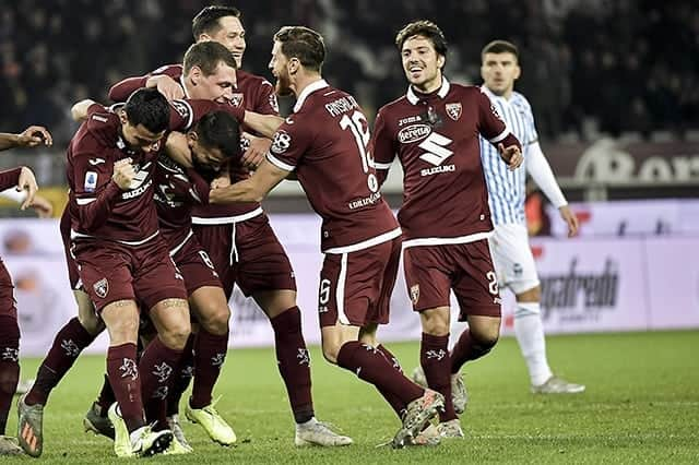 トマス・リンコンのインスタグラム：「#ElGeneral Tomás Rincón finalizó el #2019 con gol ⚽👏. Rincón ante el SPAL su sexto gol con la camiseta granate ¡Vamos, @tomasrincon8!」