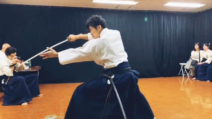 池田努のインスタグラム：「正伝十二騎神道流  居合  #iaijutsu #iaido #iaidō #iai #iaito #samuray #bushi #bushidō #kobudo #kobujutsu #kenjutsu #batto  #budo #japanesemartialarts #battojutsu #japanesesword #samuraisword #wayofmartialarts #古武道 #古武術 #居合  #居合道 #剣術 #演武 #武士 #武士道 #日本刀  #侍」