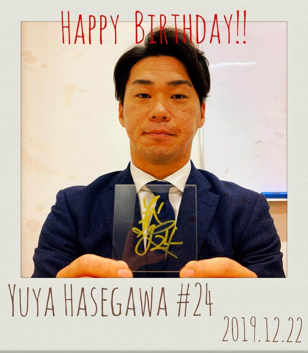 福岡ソフトバンクホークスさんのインスタグラム写真 - (福岡ソフトバンクホークスInstagram)「#HAPPYBIRTHDAY #長谷川勇也 #12月22日 #35歳 #モバイル公式サイト #サインシートプレゼント #softbankhawks #ホークス #奪sh」12月22日 10時21分 - softbankhawks_official