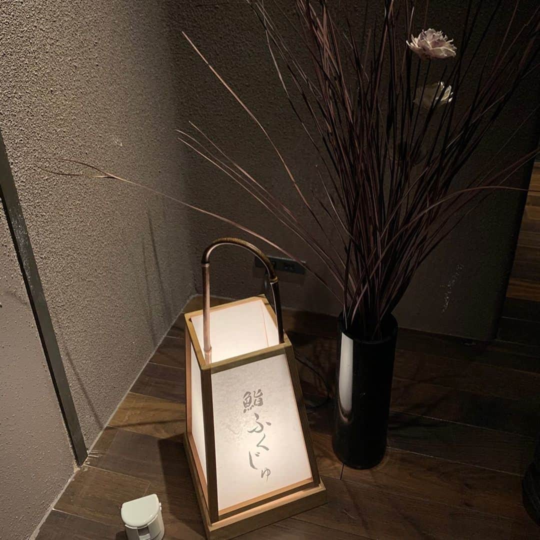 中町綾さんのインスタグラム写真 - (中町綾Instagram)「この間きらりちゃんの20歳の誕生日やっとお祝い出来た🧚🏻‍♀️㊗️ とっても美味しいお寿司食べました🍣 幸せだった。。」12月22日 20時18分 - ayanakamachi
