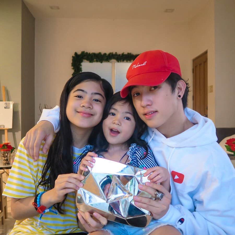 Niana Guerreroのインスタグラム：「proud of you, 10M times kuya!」