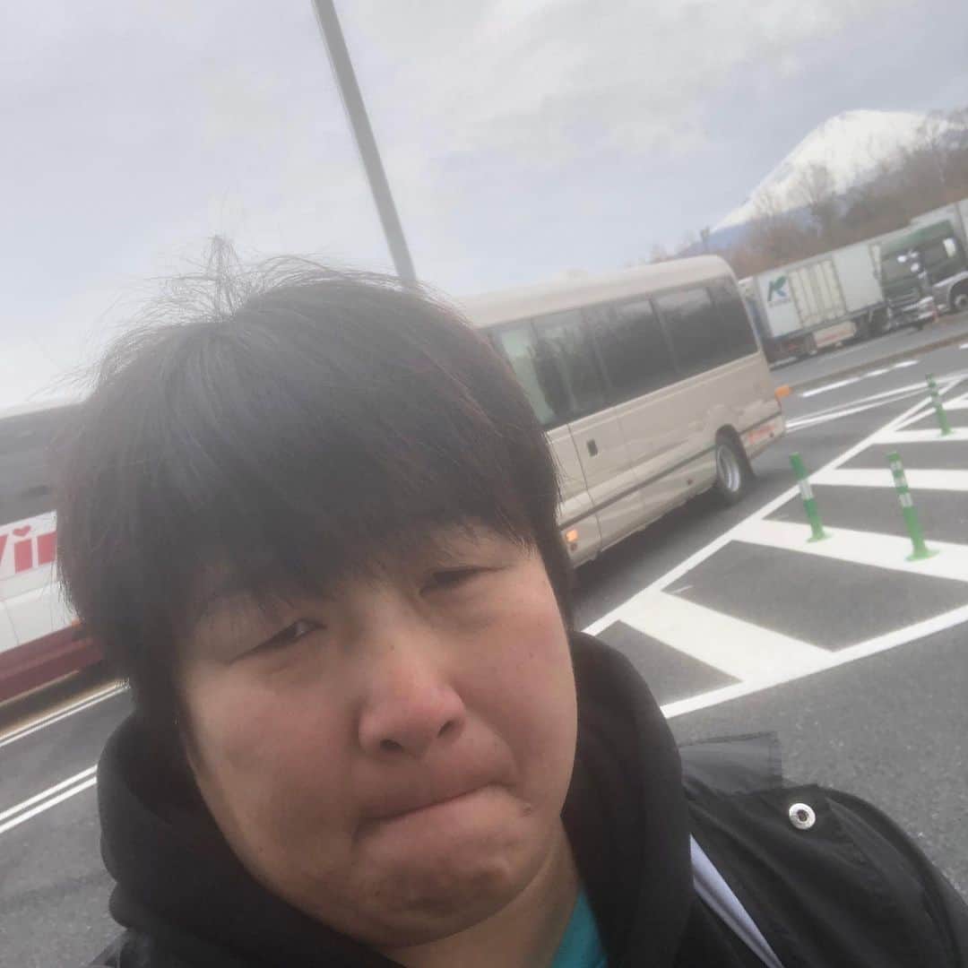 二上美紀子（GAMI）さんのインスタグラム写真 - (二上美紀子（GAMI）Instagram)「今日も雄大な富士山に圧倒されたわ  16時から名古屋東スポーツセンターおまちしてます  #wavepro」12月22日 13時53分 - mikikofutagami