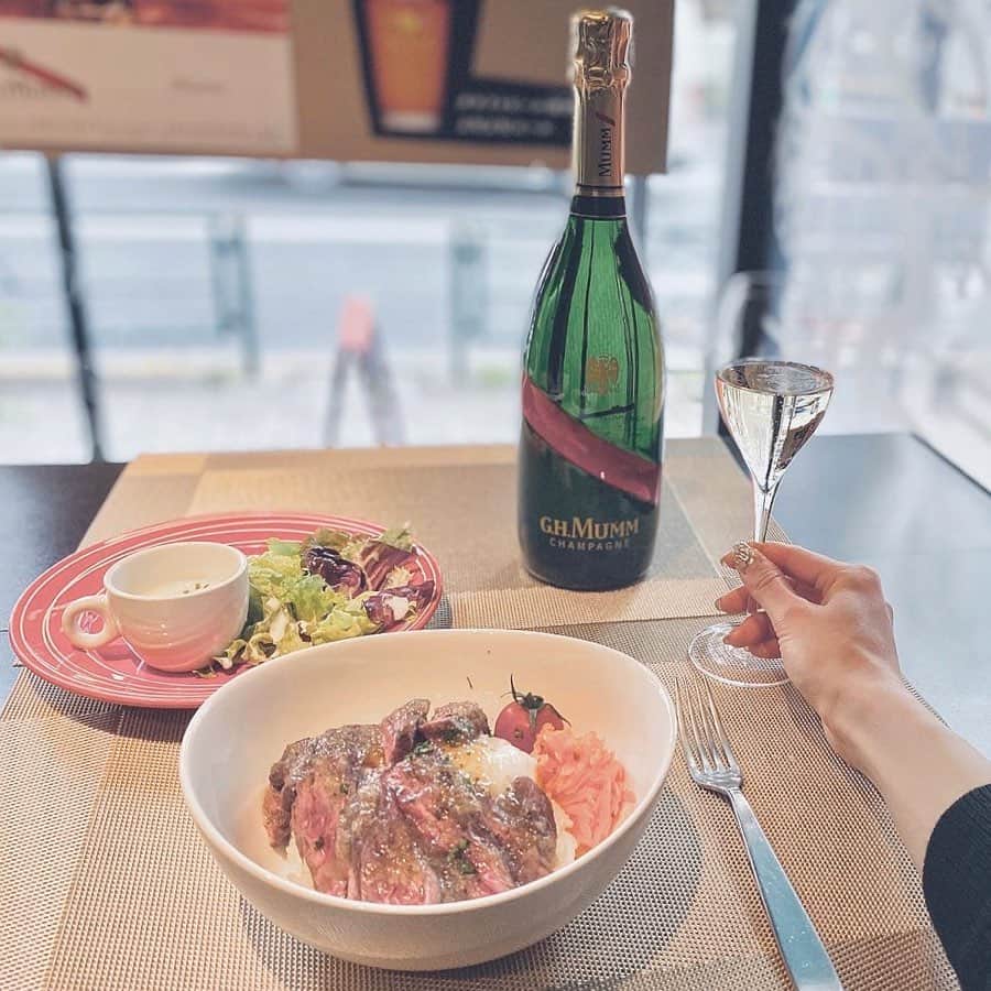 布川桃花のグルメインスタ