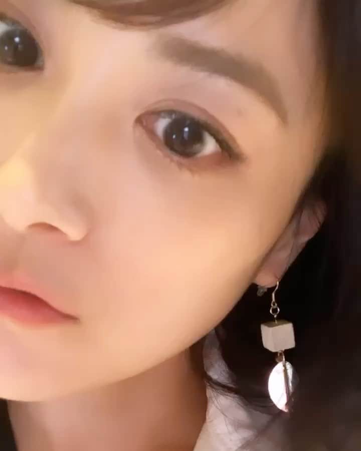 Liga Chiangのインスタグラム：「現在開始時時刻也要美美的是吧 冬至快樂❄️😍」