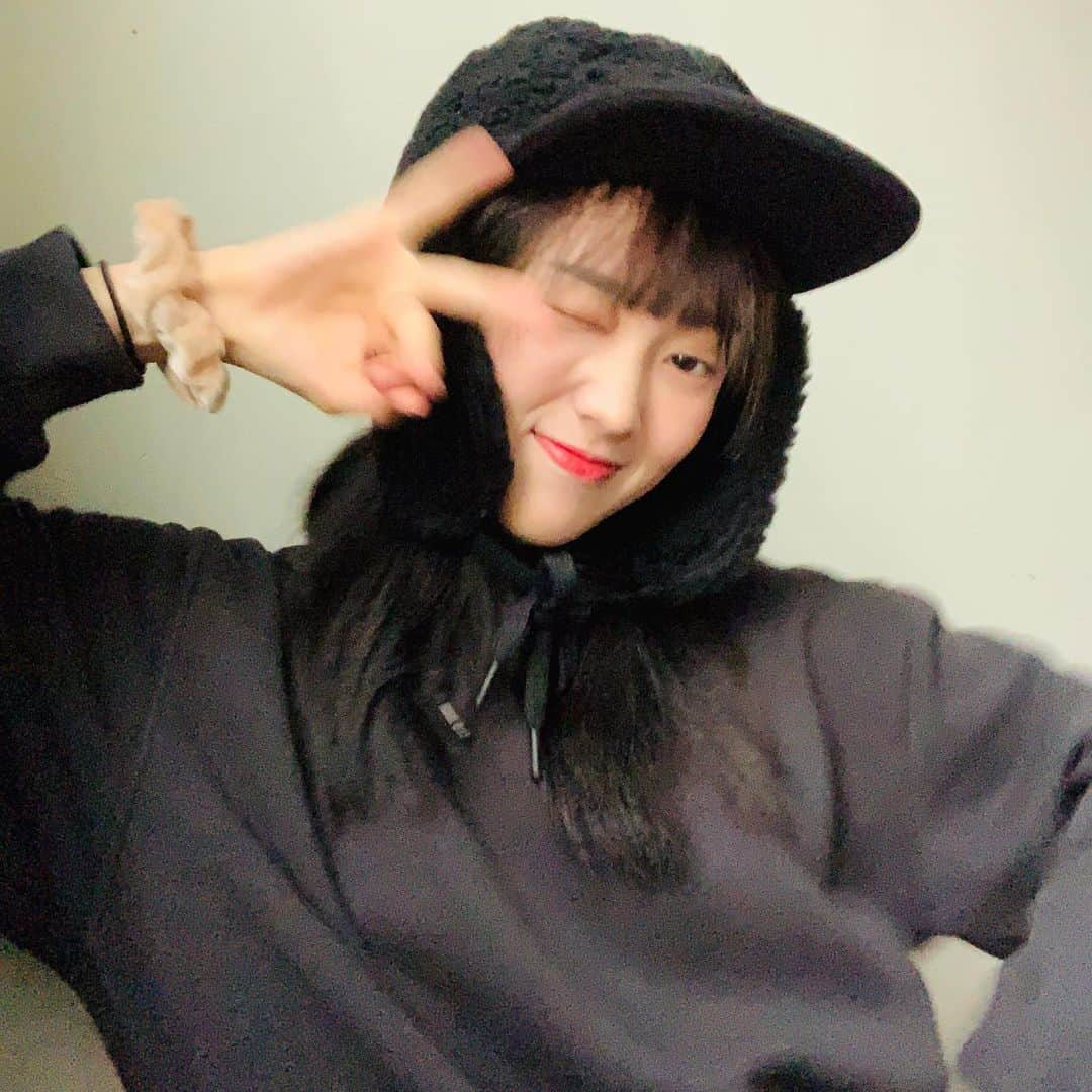 Weki Mekiさんのインスタグラム写真 - (Weki MekiInstagram)「한번더  모자좌랑 🎩 뿌이이 ✌️ 호짜 😉  #세이 #Sei」12月22日 15時05分 - weki_meki