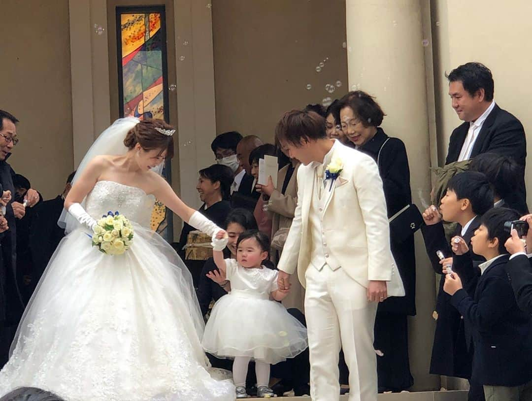 堺亮介さんのインスタグラム写真 - (堺亮介Instagram)「正樹くん、みさきちゃんの結婚式に出席してきました！ カッコいい正樹くん、素敵なみさきちゃんが見れて感動でした🥺 これからも明るく、楽しい伊藤家でいてください！ #trampoline #トランポリン #結婚式 #豪華 #メンバー」12月22日 14時59分 - ryosuke.sakai.52493