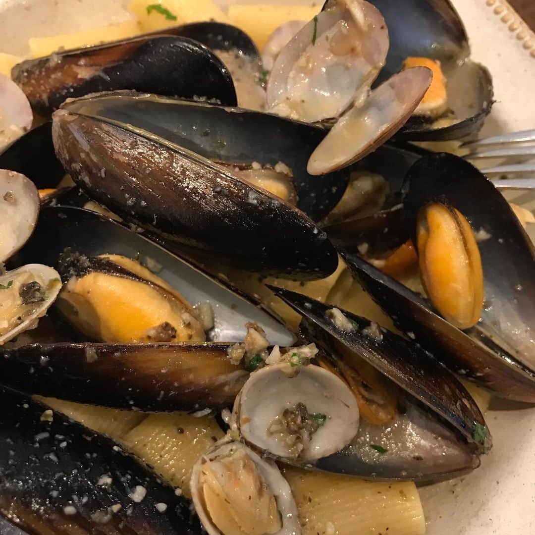 sioneのインスタグラム：「混んでるかなーと思ったけどタイミングよく座れて良かった♪  お味はいつもながら安定の美味しさ！　今日もごちそうさまでした！」