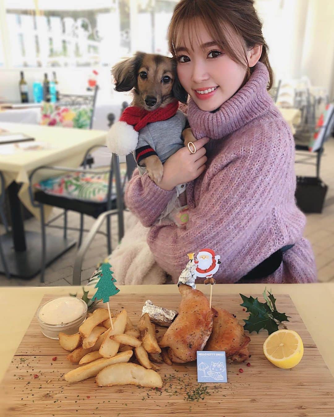 藤川沙弥のインスタグラム：「𓆸*ﾟ﻿ ﻿ 淡路島tripに戻りまして♥︎﻿ @hellokittysmile.awaji にも遊びに🐱❤️﻿ キチィちゃんのツリー🎄可愛かった😻﻿ ﻿ ﻿ ﻿ 1/7〜3/19まではリニューアル工事で﻿ 休業してるみたいです✔︎﻿ ﻿ ﻿ ﻿ ﻿ #HELLOKITTYSMILE﻿ #ハローキティスマイル﻿ #淡路島西海岸﻿ #awajiwestcoast」