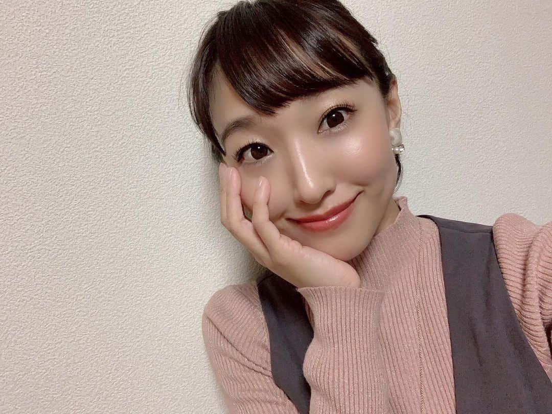 藤田舞美さんのインスタグラム写真 - (藤田舞美Instagram)「❁︎ 今日は年内最後のアッコにおまかせ！でした✧︎見て下さった皆さんありがとうございました🥰❤️ * ‪今回は大丸東京店の年末年始のオススメグルメもレポートしてきましたよ✨‬美味しかった〜(*´ω`*) * #tbs #アッコにおまかせ #ロケ #大丸東京 #年末年始 #おすすめグルメ #デパ地下グルメ #魚道楽 #アスパラの太刀魚巻き #ポールボキューズ #ローストビーフ」12月22日 17時54分 - maimifujita