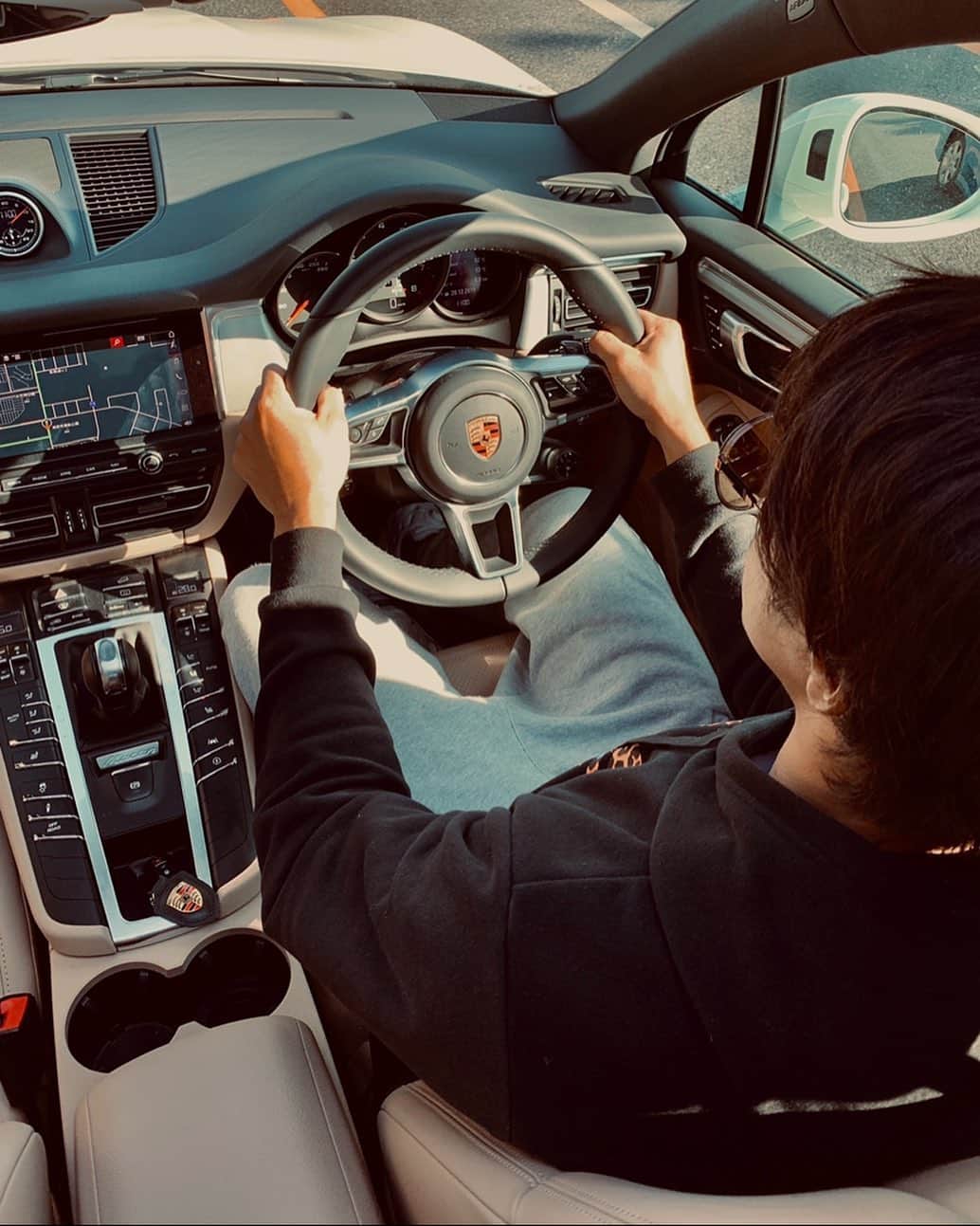 のインスタグラム：「#porsche #Macan #dayoff #drive」