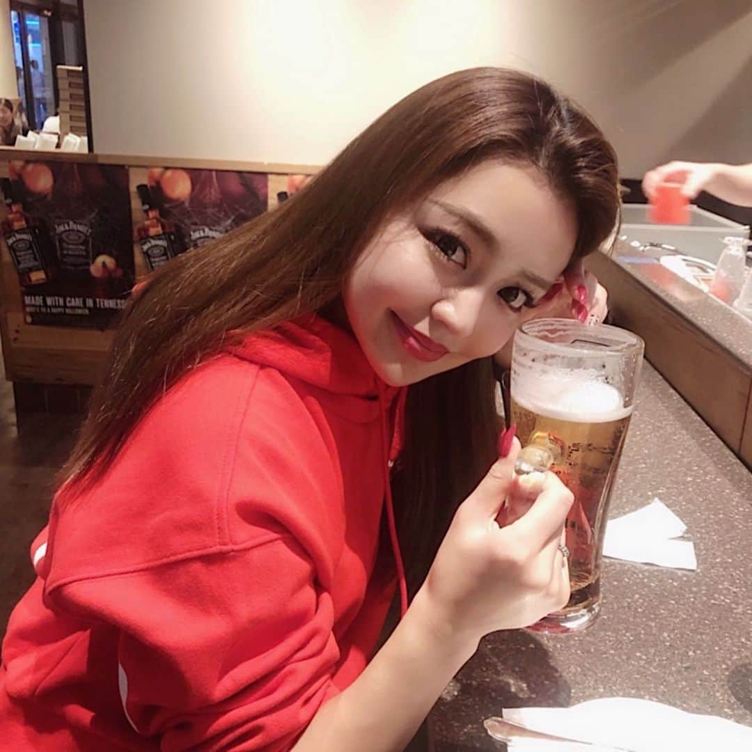 Nanamiさんのインスタグラム写真 - (NanamiInstagram)「. シンプルにななのインスタって ビール出てきすぎじゃない？🍻 #酒スタグラム ?#こんな声して#大して飲めません #このギャップモテるかな?笑 #無理か🥰笑 #me#l4l#instgood」12月22日 18時06分 - nana27chan