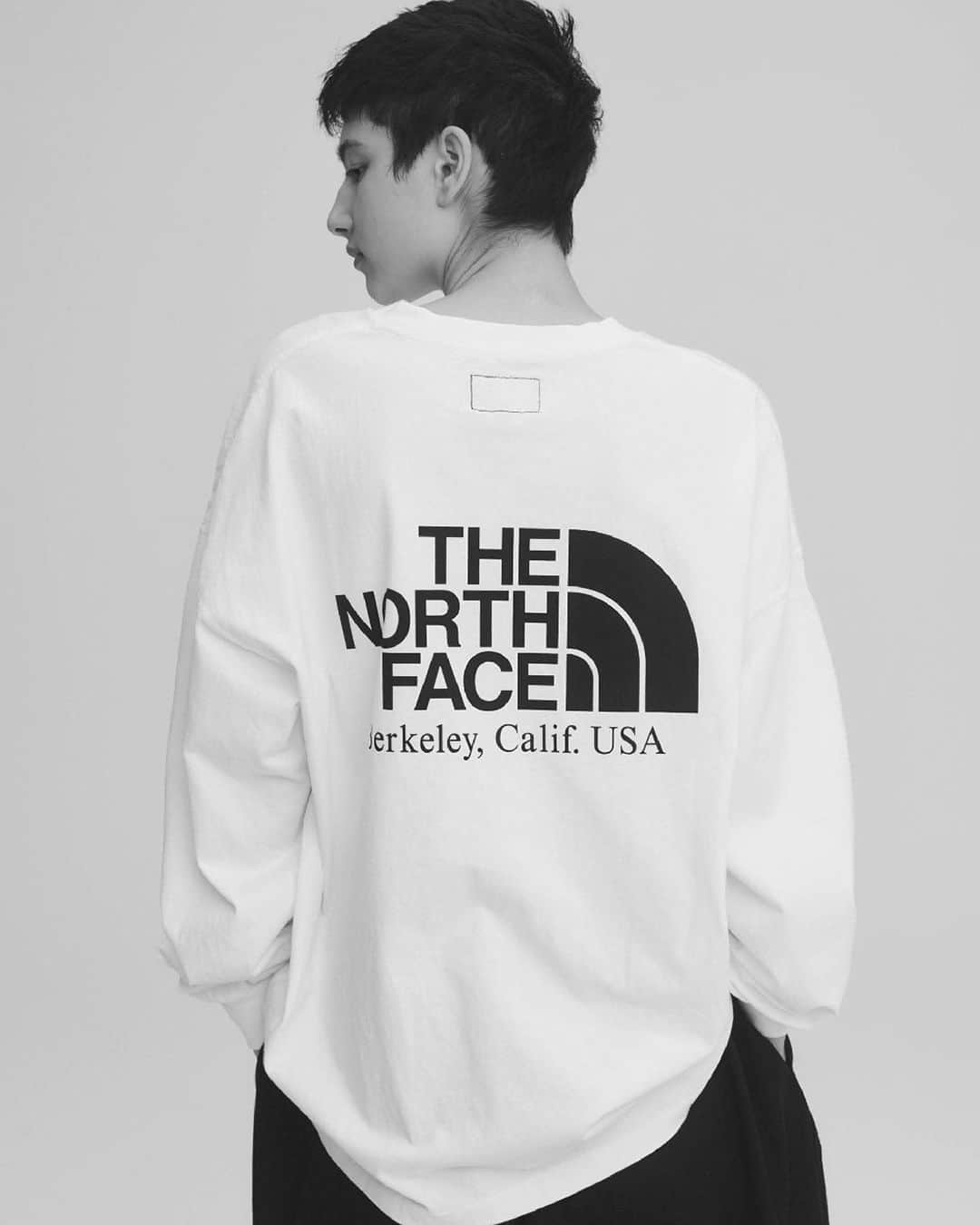 HYPEBEASTさんのインスタグラム写真 - (HYPEBEASTInstagram)「@hypebeaststyle: @thenorthface.purplelabel continues its blend of retro gear and contemporary technology for Spring/Summer 2020. The collection consists of staple items such as branded hoodies, corduroy coaches jackets, and relaxed denim pants all accented by statement layering pieces. Classics such as fleece pullovers, slouchy henleys, and baggy climbing pants are also included in the mix. Expect the full set to arrive at @thenorthface Prototype store in Williamsburg and THE NORTH FACE PURPLE LABEL’s Japanese stockists early next year.⁠⠀ Photo: THE NORTH FACE PURPLE LABEL」12月22日 18時06分 - hypebeast