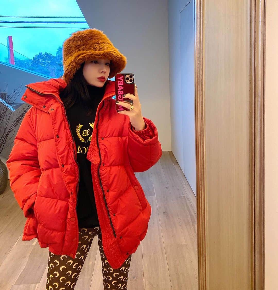 megbabyのインスタグラム：「初雪だって🥺❄️❤️」