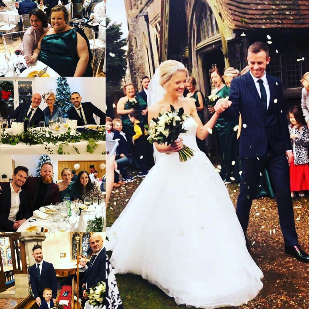 オリバー・キエラン・ジョーンズさんのインスタグラム写真 - (オリバー・キエラン・ジョーンズInstagram)「Congratulations Mr & Mrs Kirkbride! #amber&lee #littlesister #wedding @hatfieldplace」12月22日 18時18分 - olliekjones