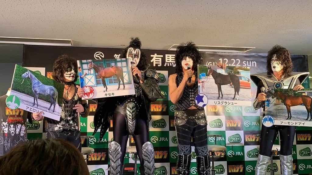 タケモトコウジさんのインスタグラム写真 - (タケモトコウジInstagram)「‪KISSのポール・スタンレーは1位を当てていたわけですね！！‬ ‪おめでとう🎊‬ ‪#有馬記念‬ ‪#KISS‬ ‪#kissarmy ‬」12月22日 18時31分 - takemotokoji