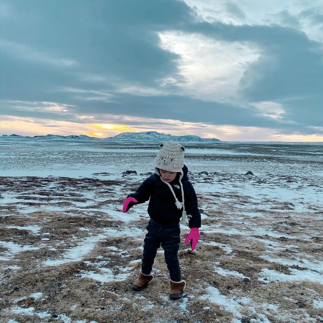 茂木夫婦のインスタグラム：「Karin in Iceland⛄️」